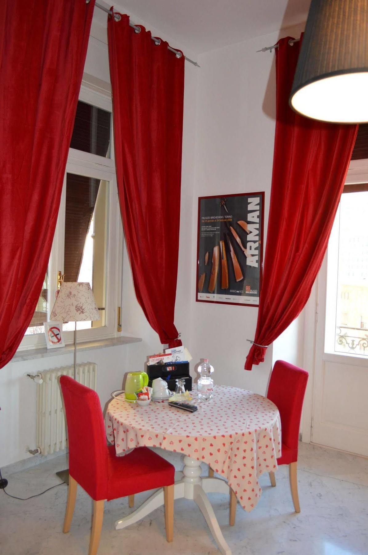 Domitilla 3* Genova